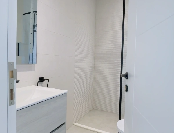 Elegant Duplex Rooftop Apartment – Jabal Al-Lweibdeh