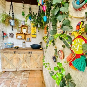 Elegant Two-Bedroom Apartment with Stunning Views and a Flower Garden Terrace – Abdoun