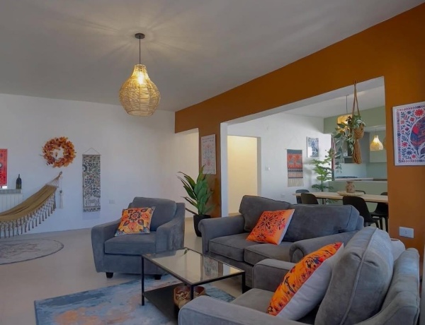 Cozy One-Bedroom Apartment with Balcony Near Rainbow Street | Jabal Amman