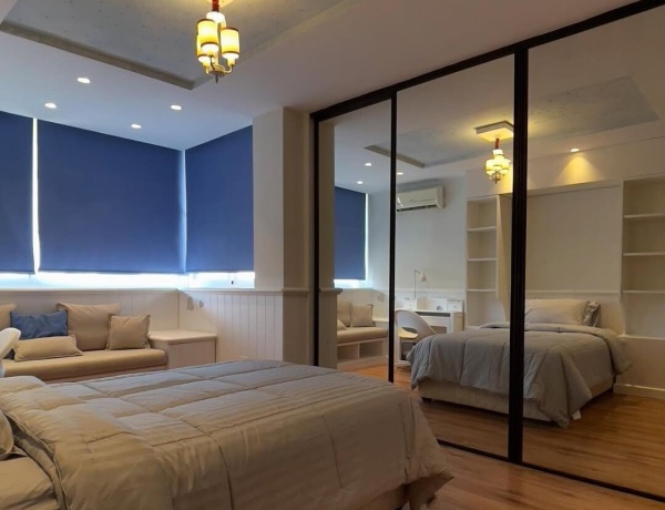 Luxury Duplex Roof Apartment for Rent in Abdoun, Amman