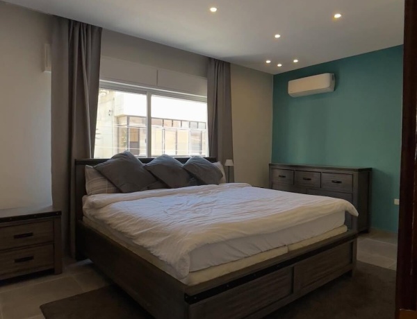 Apartment for rent in Jabal Al-Weibdeh Amman