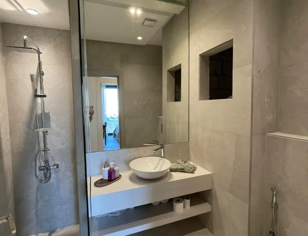 Luxury 3-Bedroom Apartment – Abdoun