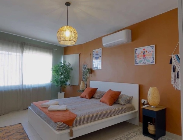 Cozy One-Bedroom Apartment with Balcony Near Rainbow Street | Jabal Amman