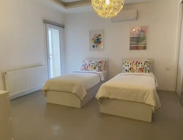 Ground Floor 3 Bedrooms Apartment with Garden in Der Ghbar