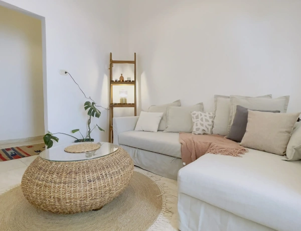 Bright Apartment for Rent in Amman – Jabal Al-Weibdeh