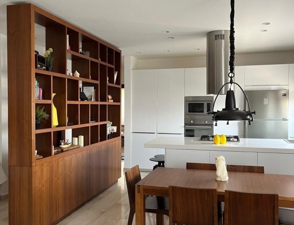 Luxurious furniture apartment for rent