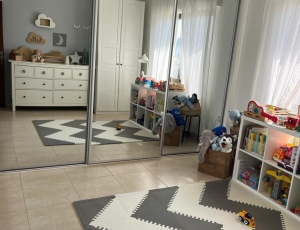 Luxurious furniture apartment for rent