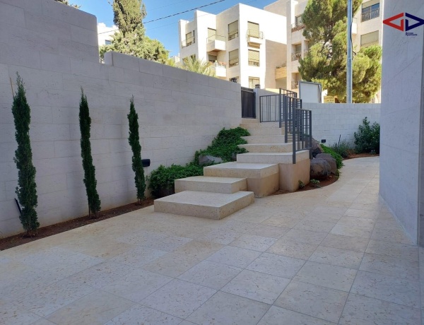 Luxury 3-Bedrooms Semi Ground Apartment with Garden - 4th Circle,Amman