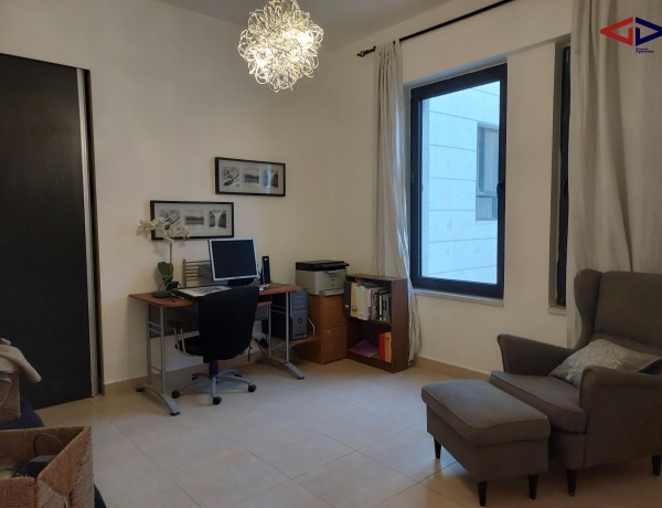 Luxury 4-Bedrooms Apartment with Spacious Balcony - 4th Circle, Amman