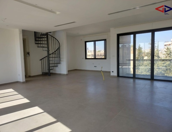 Luxury 3-Bedrooms Duplex Apartment with Roof - 4th Circle,Amman