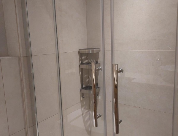 Modern Fully Furnished Apartment with Private Entrance for Rent – Al-Weibdeh