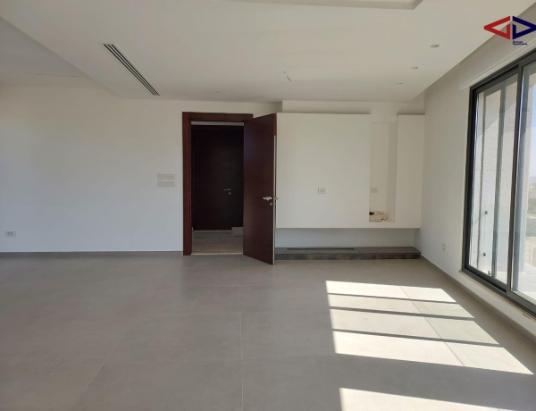 Luxury 3-Bedrooms Duplex Apartment with Roof - 4th Circle,Amman