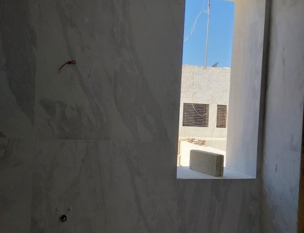 Luxury 4-Bedrooms Duplex Apartment with Roof - 4th Circle, Amman