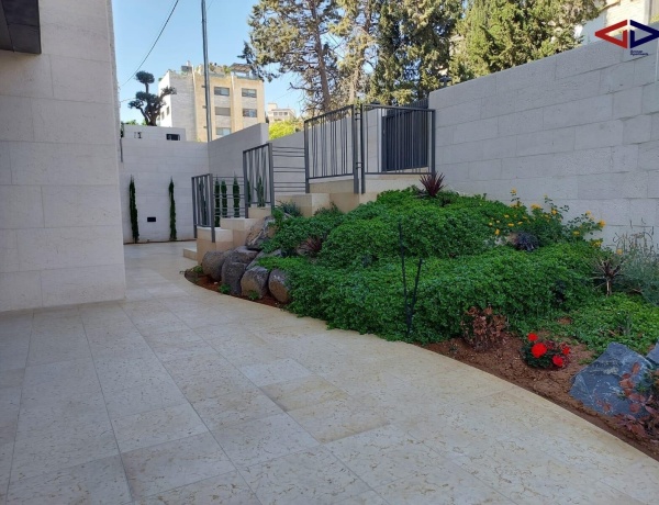 Luxury 3-Bedrooms Semi Ground Apartment with Garden - 4th Circle,Amman