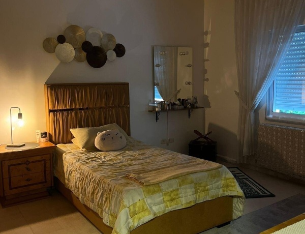 Comfortable 3-Bedrooms Apartments with a Small Balcony - 4th Circle, Amman