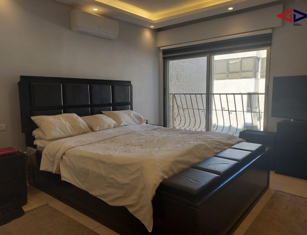 4-Bedrooms Apartment - 4th Circle,Amman