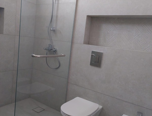 Luxury 3-Bedrooms Apartment - 4th Circle, Amman