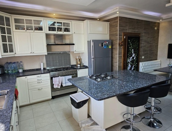 3-Bedrooms Apartment - 4th Circle