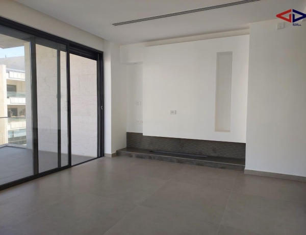 Luxury 3-Bedrooms Apartment - 4th Circle, Amman