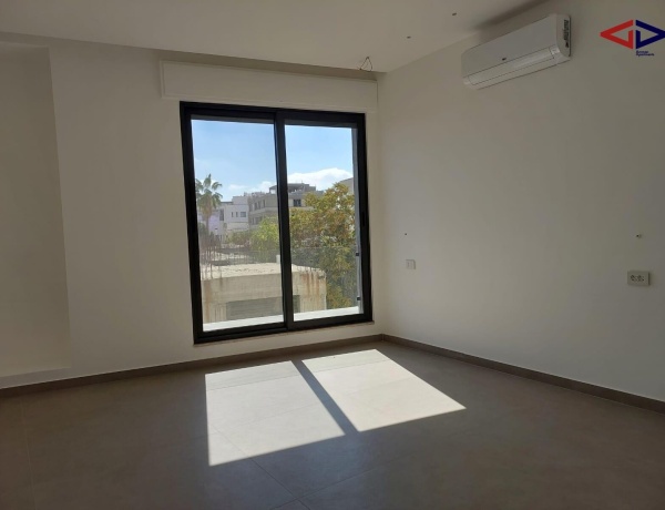 Luxury 3-Bedrooms Apartment - 4th Circle, Amman