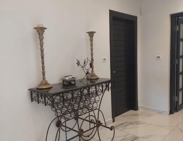 4-Bedrooms Apartment - 4th Circle,Amman