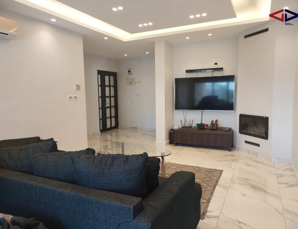 4-Bedrooms Apartment - 4th Circle,Amman
