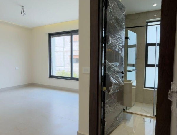 Spacious 4-Bedroom Apartment for Sale in Al Swaifyeh | Prime Location in Amman