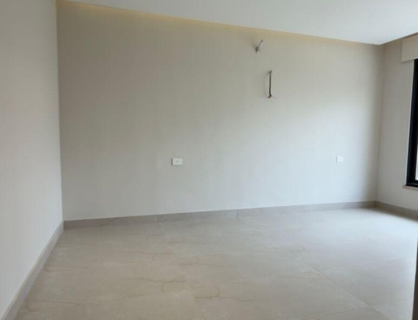 Spacious 4-Bedroom Apartment for Sale in Al Swaifyeh | Prime Location in Amman