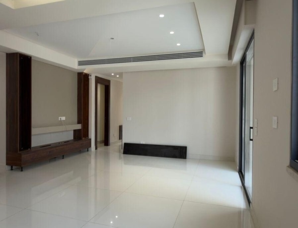 Spacious 4-Bedroom Apartment for Sale in Al Swaifyeh | Prime Location in Amman