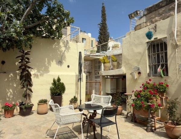 Heritage House for Rent in Jabal Amman | 2 Bedroom Historic Home Near Rainbow Street