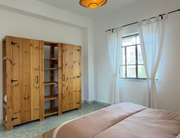 Charming 2-Bedroom Apartment for rent in Jabal Al Weibdeh | Prime Location in Amman