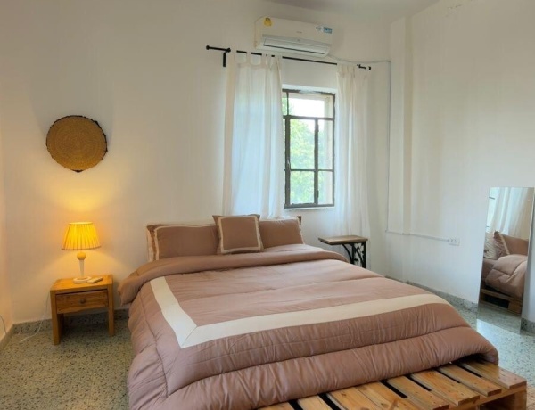 Charming 2-Bedroom Apartment for rent in Jabal Al Weibdeh | Prime Location in Amman