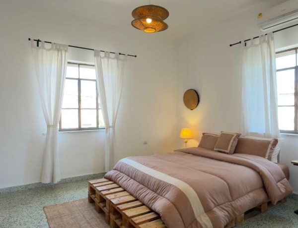 Charming 2-Bedroom Apartment for rent in Jabal Al Weibdeh | Prime Location in Amman