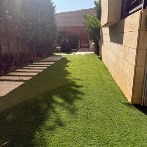 Modern 2-Bedroom Ground Floor Apartment with Garden & Pool in Abdoun near Australian Embassy