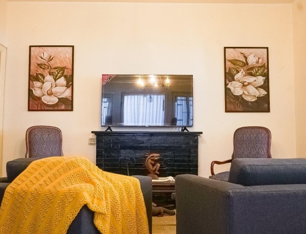 Luxurious 2-Bedroom Apartment with Garden | Modern & Elegant Living