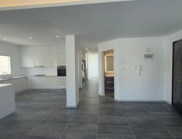 Luxury Duplex Rooftop Apartment for Rent in Jabal Al-Weibdeh – 3 Master Bedrooms, 190 sqm