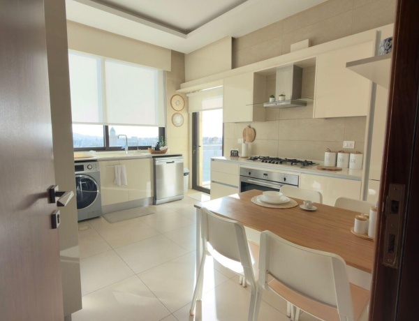 Luxury Apartment for Rent in Al-Suweifiyeh – 3 Bedrooms, 3 Bathrooms, 165 sqm