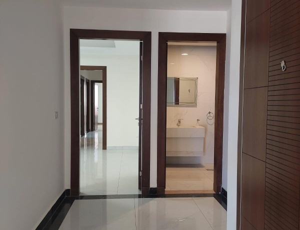 Luxury Ground Floor Apartment with Private Terrace for Sale in Deir Ghbar – 3 Bedrooms