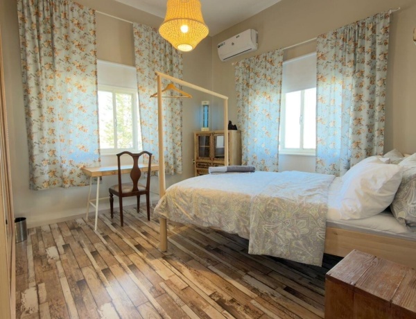 Spacious Apartment for Rent in Jabal Al Weibdeh – 3 Bedrooms, 2 Bathrooms, 2 Balconies, 150 sqm