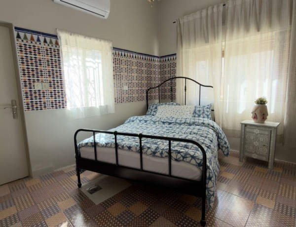 Spacious Apartment for Rent in Jabal Al Weibdeh – 3 Bedrooms, 2 Bathrooms, 2 Balconies, 150 sqm