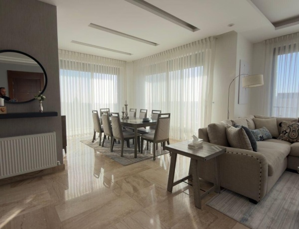 Luxury Apartment for Rent in Al-Suweifiyeh – 3 Bedrooms, 3 Bathrooms, 165 sqm
