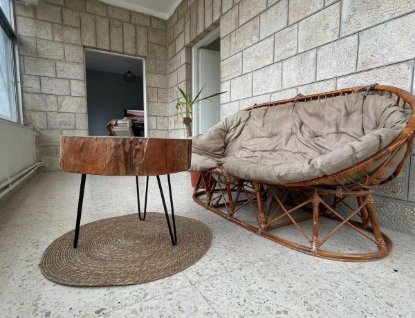 Apartment for Rent in Jabal Al Lweibdeh | 2 Bedrooms, Balcony, 130 sqm in Amman