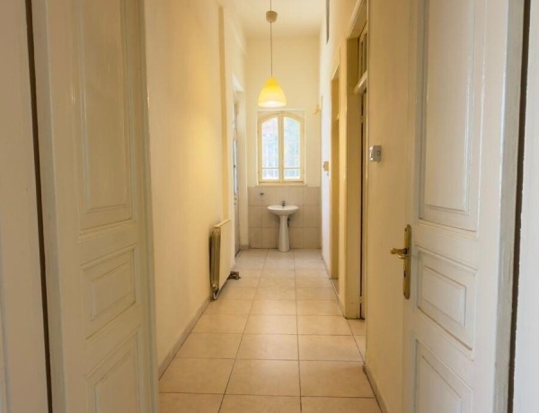 Unique Heritage Apartment in a Historic House | 3 Bedrooms