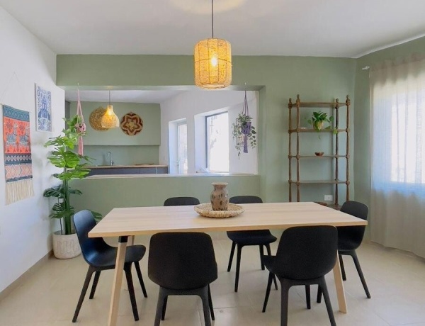 Apartment for Rent in Jabal Amman | 1 Bedroom | 120 sqm Modern Living