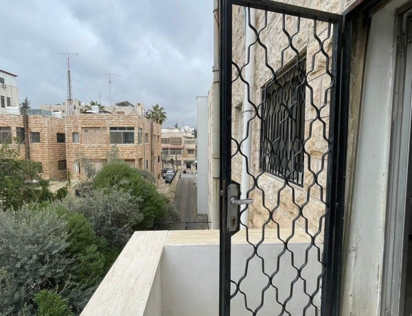 Apartment for Rent in Jabal Al Lweibdeh | 2 Bedrooms, Balcony, 130 sqm in Amman