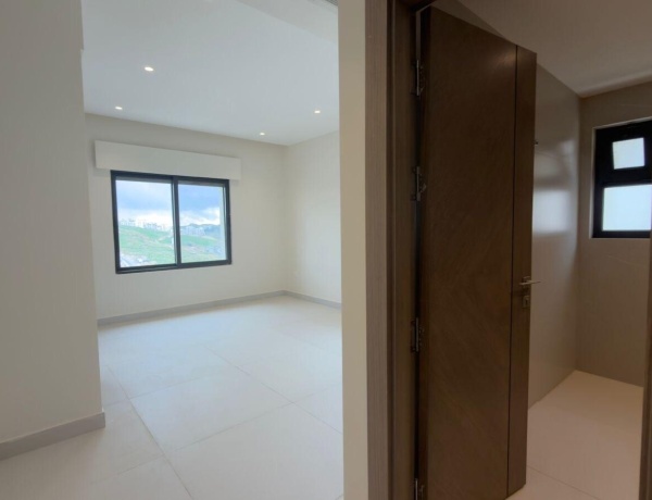 Luxury Apartment for Rent in Abdoun – 250 sqm, 4 Bedrooms with Terrace