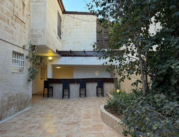 Luxury 3 Bedroom Apartment with Private Garden for Rent in Abdoun | 250 sqm