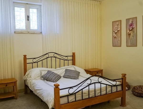 Luxurious 2-Bedroom Apartment with Garden | Modern & Elegant Living