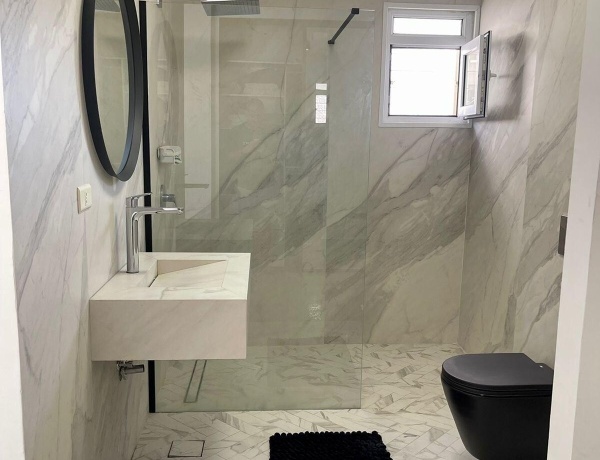 Spacious Furnished 3-Bedroom Apartment for Rent in North Abdoun | Balcony, Parking & 24/7 Security