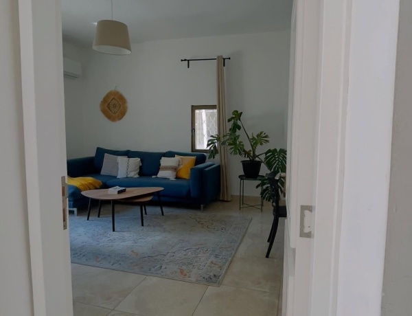 Rooftop 1 Bedroom Apartment for Rent in Jabal Al Weibdeh | 100 sqm Indoor + 100 sqm Terrace